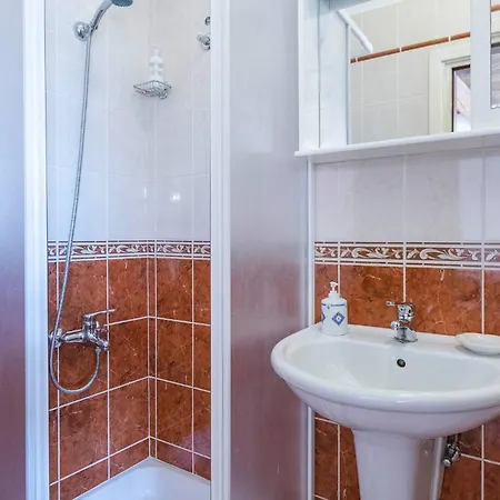 Villa Rustic Margerita With Pool In Porec Kaštelir
