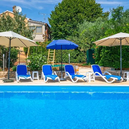 Rustic Margerita With Pool In Porec 빌라 Kaštelir